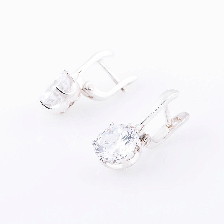 Срібні сережки з фіанітами 121872 від ювелірного магазину Онікс - 1