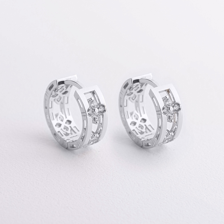 Серьги - кольца "Клевер" в белом золоте (фианиты) с09564 от ювелирного магазина Оникс