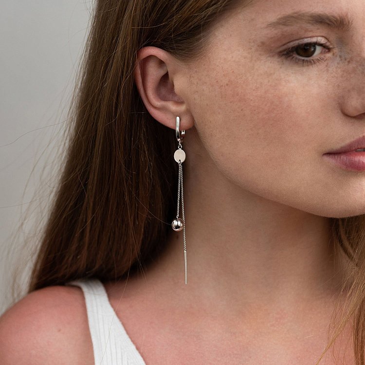 Срібні сережки без фіанітів 122224 від ювелірного магазину Онікс