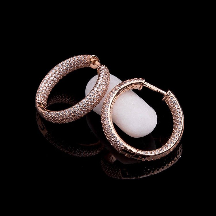 Золоті сережки "Кільця" з фіанітами с03792 від ювелірного магазину Онікс - 1