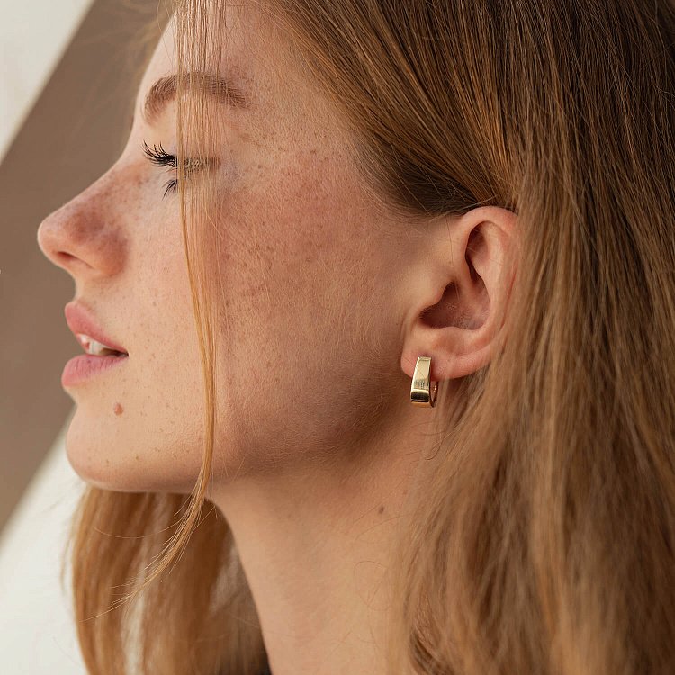 Сережки "Мінімалізм" у жовтому золоті с08245 від ювелірного магазину Онікс - 1
