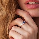 Золотое кольцо с сапфиром и бриллиантами кб02896 от ювелирного магазина Оникс - 1