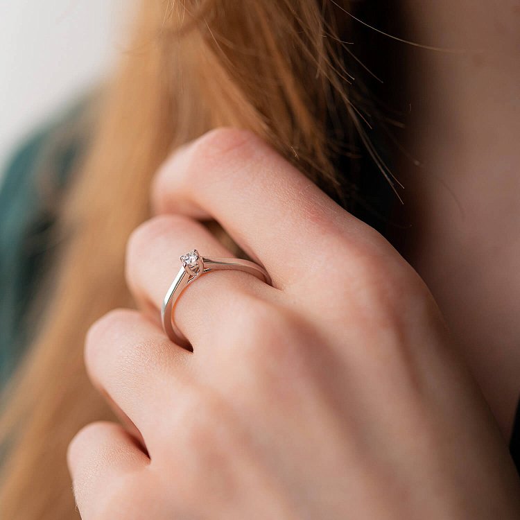 Помолвочное золотое кольцо с бриллиантом кб0398z от ювелирного магазина Оникс - 2