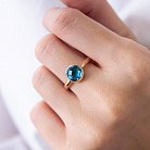 Золотое кольцо с голубым фианитом к06757 от ювелирного магазина Оникс - 2