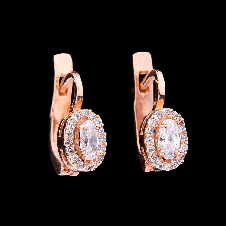 Золотые серьги с фианитами с02632 от ювелирного магазина Оникс