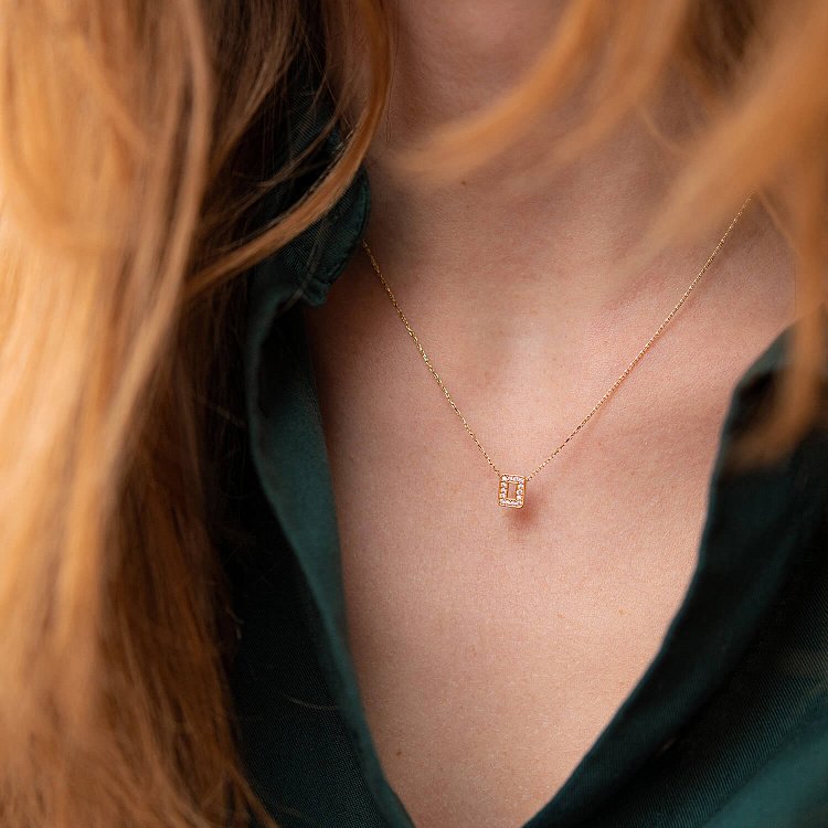 Колье с буквой "О" в желтом золоте (фианиты) кол01165О от ювелирного магазина Оникс - 5