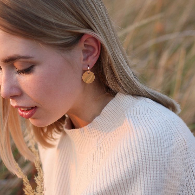 Золотые серьги Большие монетки с06498 от ювелирного магазина Оникс - 1