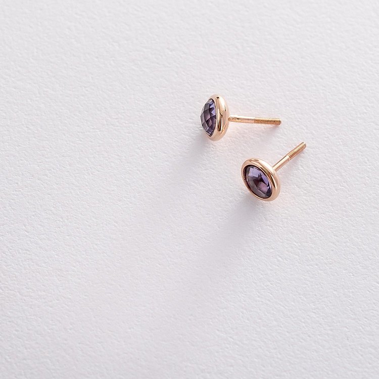 Золотые серьги - пусеты (аметист) с06323 от ювелирного магазина Оникс - 2