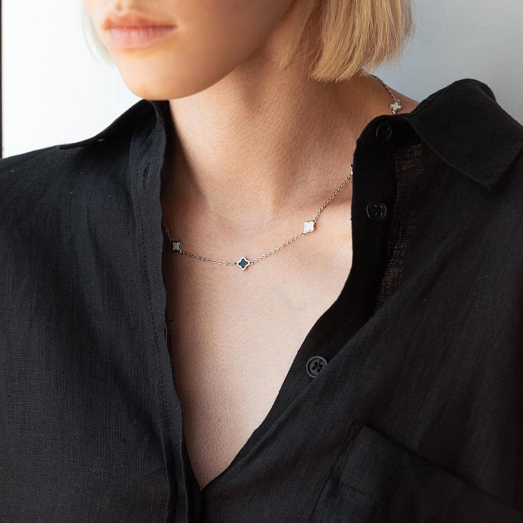 Срібне кольє "Конюшина" (емаль) 181208 від ювелірного магазину Онікс - 3