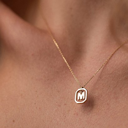 Колье с буквой "М" в желтом золоте кол02463м №2