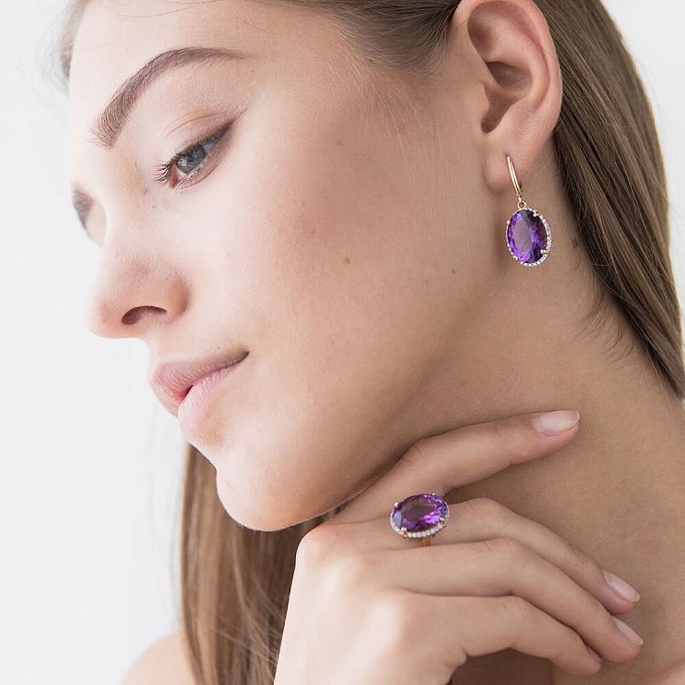 Ексклюзивна золота каблучка з аметистом і фіанітами к04222 від ювелірного магазину Онікс - 1