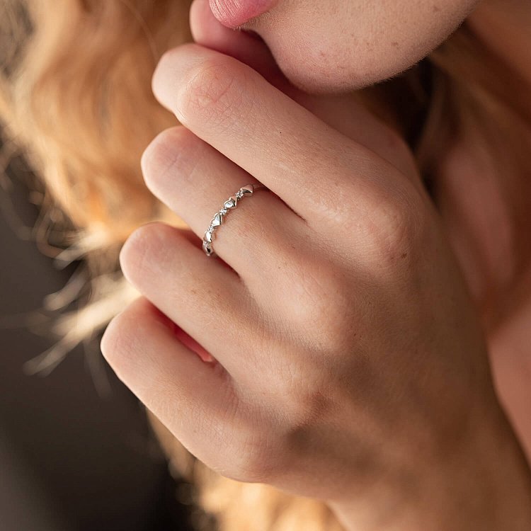 Кольцо "Сердечки" с фианитами (белое золото) к07119 от ювелирного магазина Оникс - 4