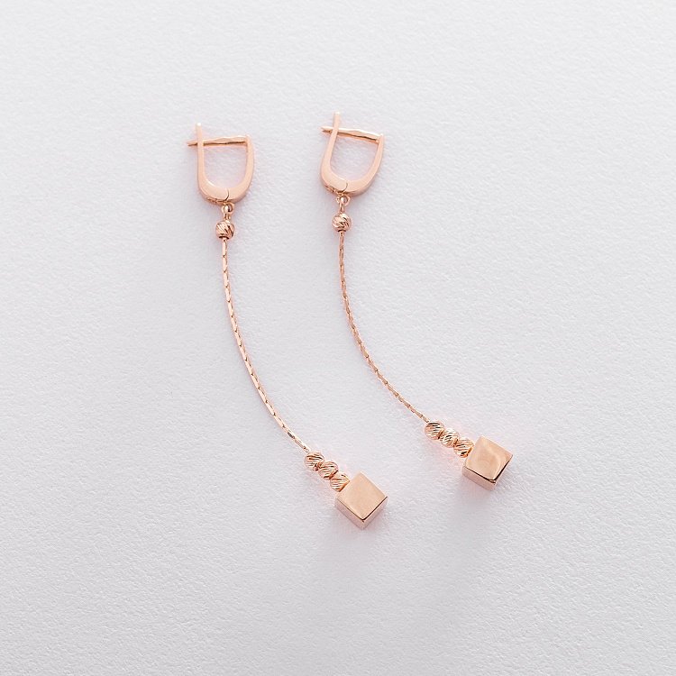 Золоті сережки "Куб" с06283 від ювелірного магазину Онікс