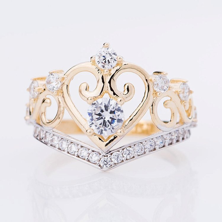 Золотое кольцо "Корона с фианитами" к04764 - 2 Золотое кольцо "Корона с фианитами" к04764 от ювелирного магазина Оникс - 2