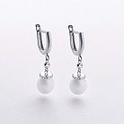 Золоті сережки з перлами і фіанітами (біле золото) с09692 от ювелирного магазина Оникс