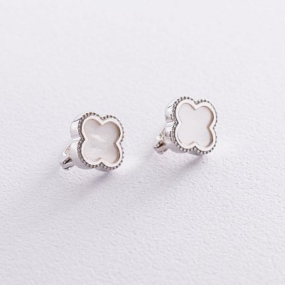 Сережки "Конюшина" в білому золоті (перламутр) с07285