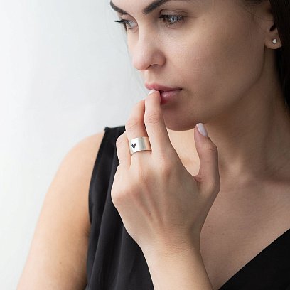 Серебряное кольцо с гравировкой "Сердце" 112143сер №11