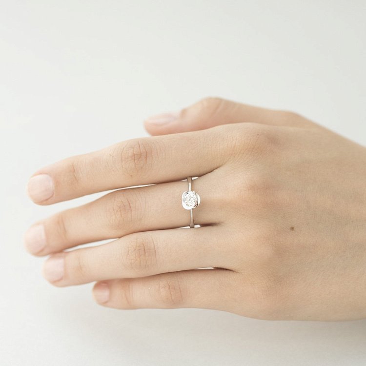 Золотое помолвочное кольцо с фианитом к02601 - 3 Золотое помолвочное кольцо с фианитом к02601 от ювелирного магазина Оникс - 3