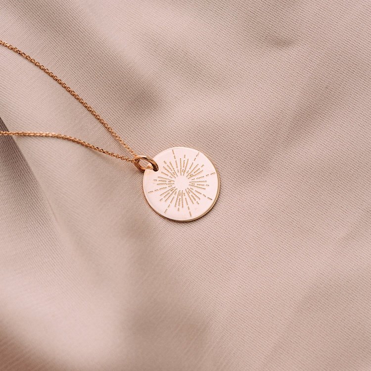 Срібний кулон з гравіюванням "Сонце" (позолота) 132724сол від ювелірного магазину Онікс - 3
