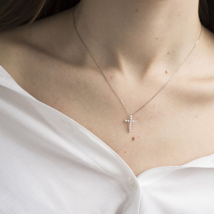 Золотой крестик с бриллиантами пб0254di от ювелирного магазина Оникс - 1