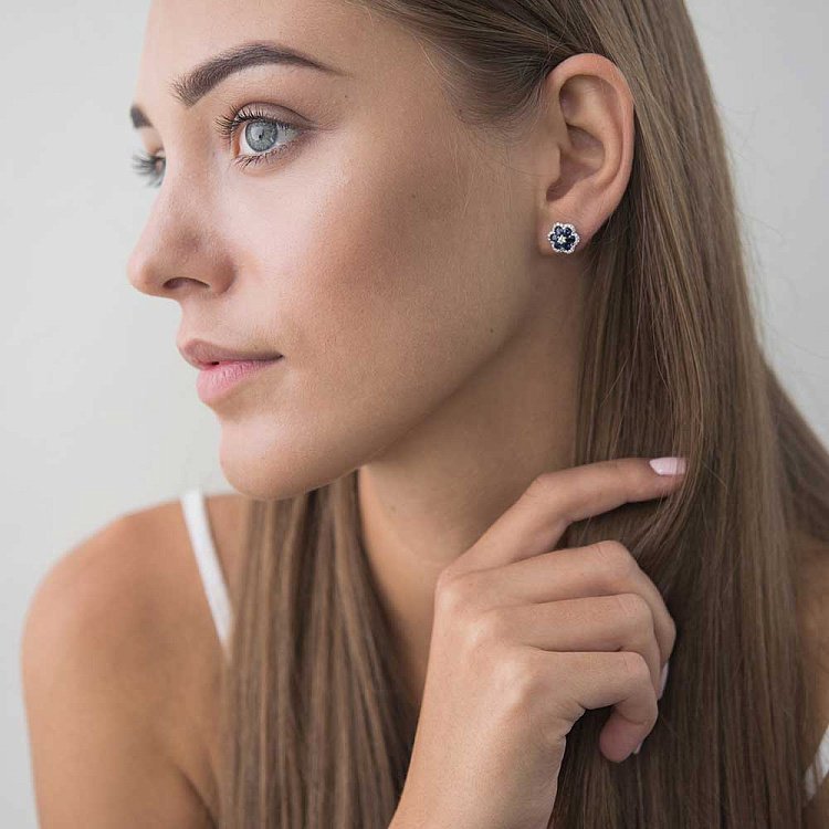 Золоті сережки-пусети з діамантами і сапфірами E00783mi від ювелірного магазину Онікс - 3