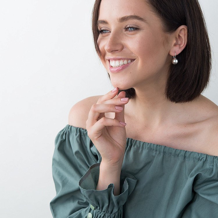 Серебряные серьги "Шарики" 121101 от ювелирного магазина Оникс - 4