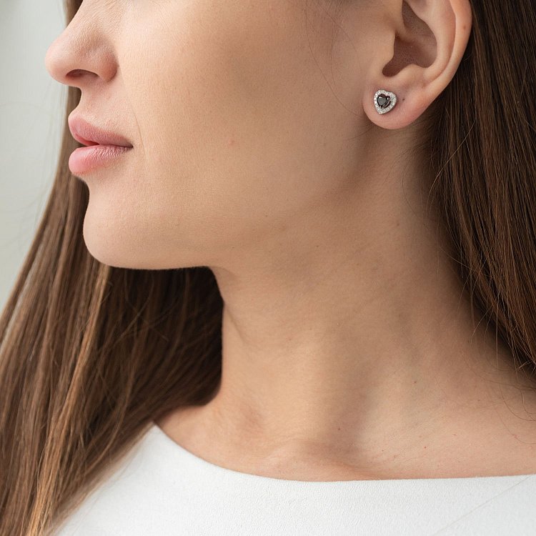 Золоті сережки-пусети "Сердечка" з діамантами сб0267di від ювелірного магазину Онікс - 1