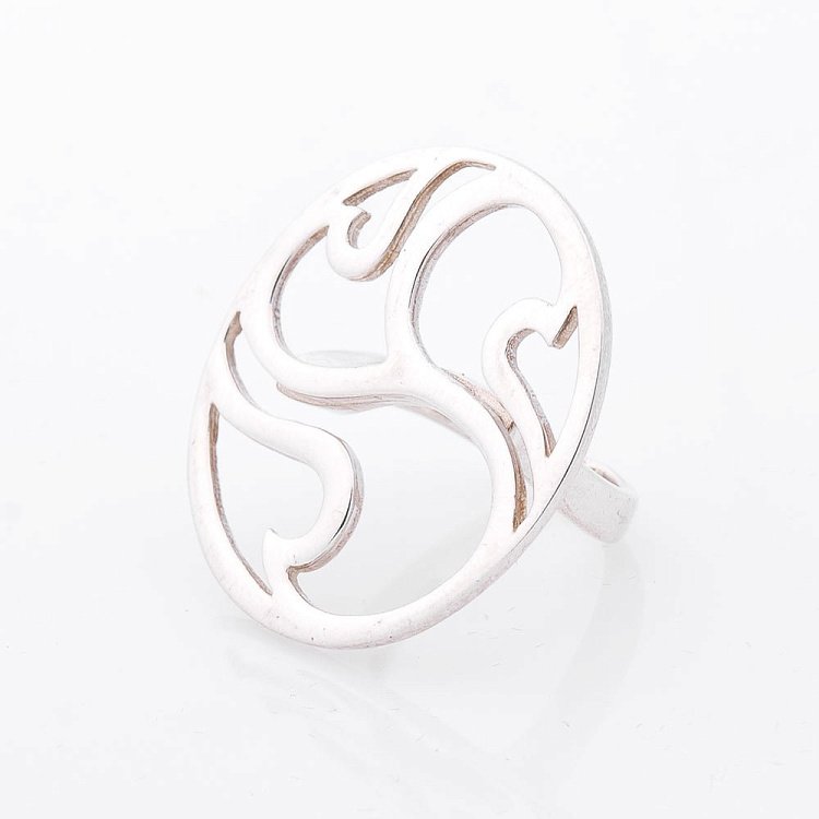 Ажурное серебряное кольцо 11351 Ажурное серебряное кольцо 11351 от ювелирного магазина Оникс