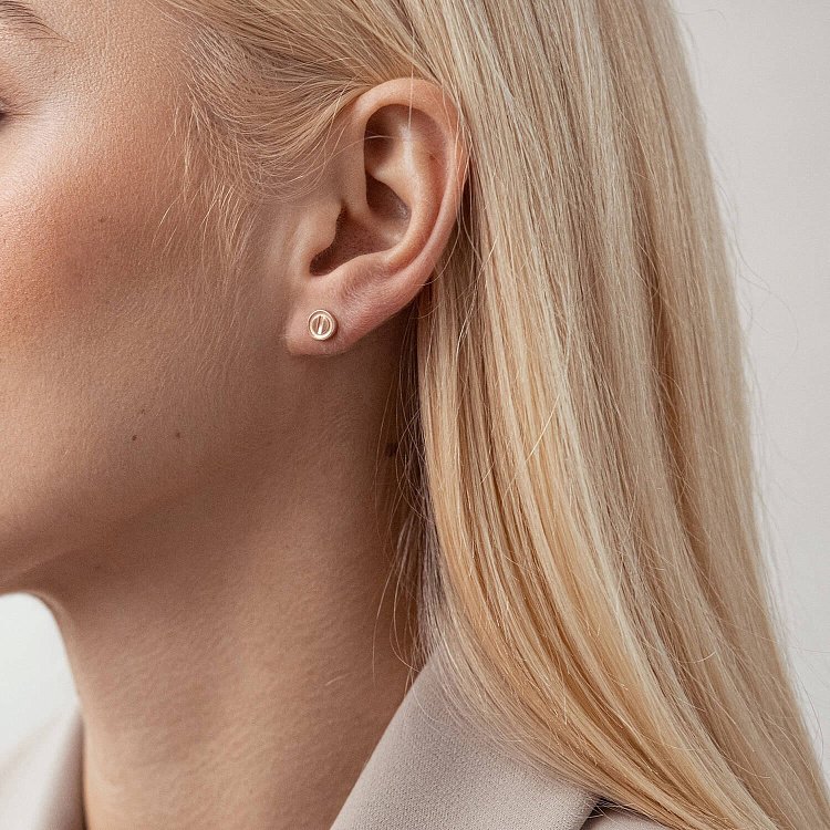 Сережки - пусети "Love" у червоному золоті с07731 від ювелірного магазину Онікс - 8