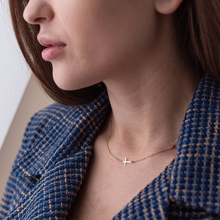 Золотое колье с крестиком 860251 от ювелирного магазина Оникс - 2