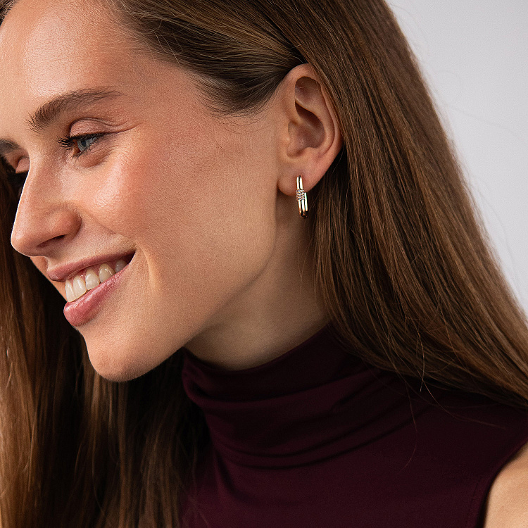 Сережки "Isabel" з фіанітами (червоне золото) с09525 від ювелірного магазину Онікс - 4