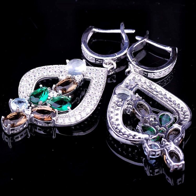 Срібні сережки з фіанітами 121513 від ювелірного магазину Онікс - 2