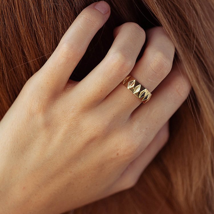 Кольцо "Veronica" в желтом золоте к07585 от ювелирного магазина Оникс - 7