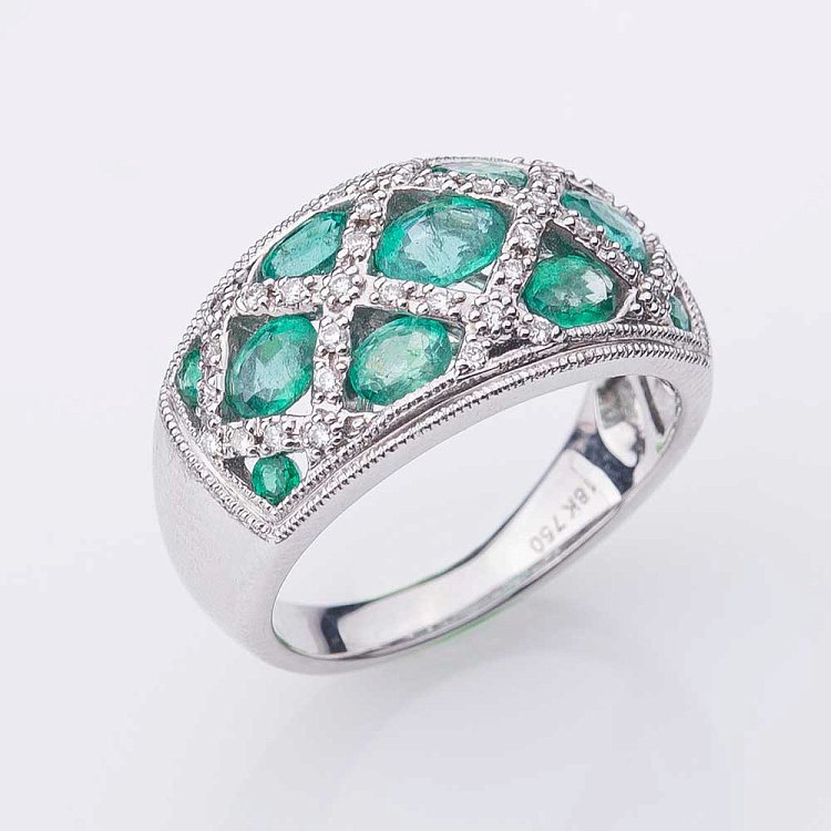 Золота каблучка з смарагдами та діамантами doubk709 від ювелірного магазину Онікс