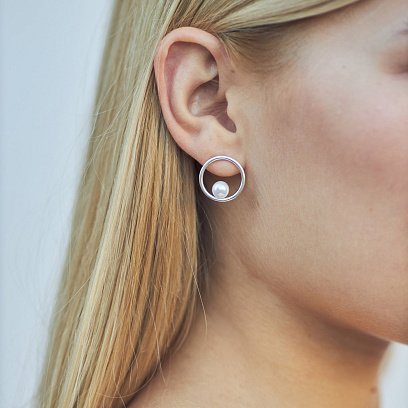 Срібні сережки-пусети "Кругообіг" з перлами 122551 №6