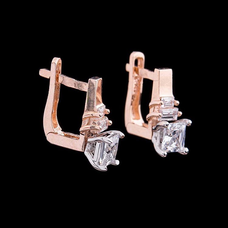 Золотые серьги с фианитами с04128 от ювелирного магазина Оникс