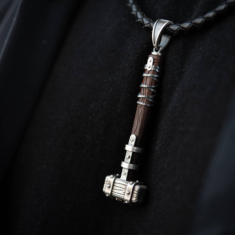 Срібний кулон "Молот вікінга" з ебеном 1116п від ювелірного магазину Онікс - 17