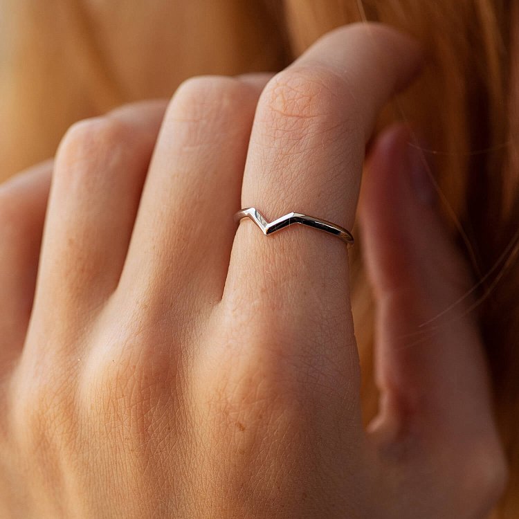 Каблучка "Viola" у білому золоті к07481 від ювелірного магазину Онікс - 3