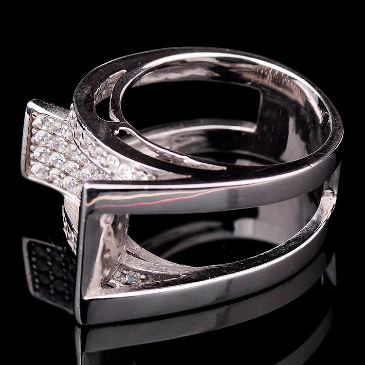 Срібний перстень з фіанітами "Геометрія" 11682 від ювелірного магазину Онікс - 2