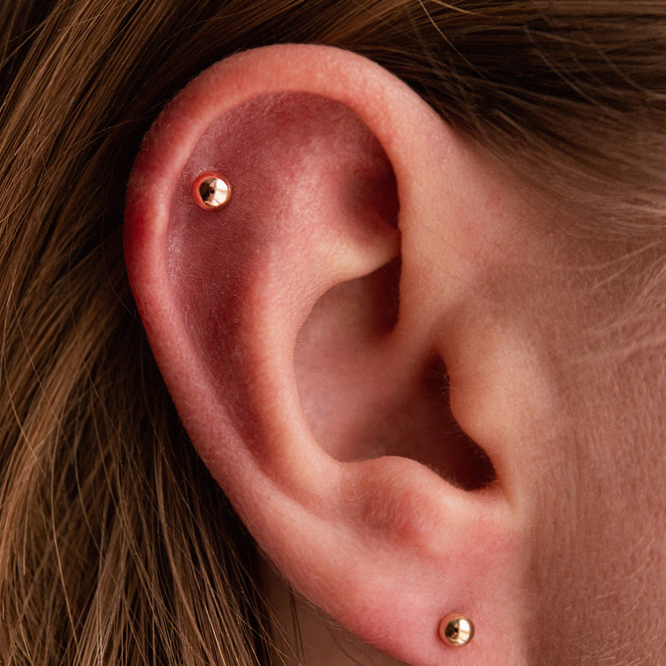 Одиночная серьга для хеликса "Шарик" (красное золото) 1713ч от ювелирного магазина Оникс - 1