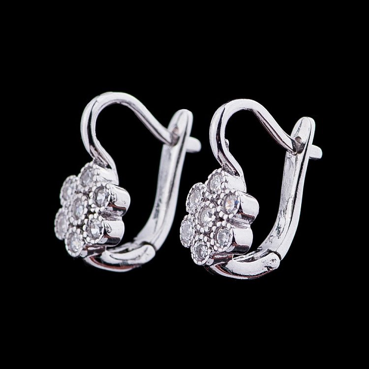 Срібні сережки з фіанітами 121921 від ювелірного магазину Онікс - 1