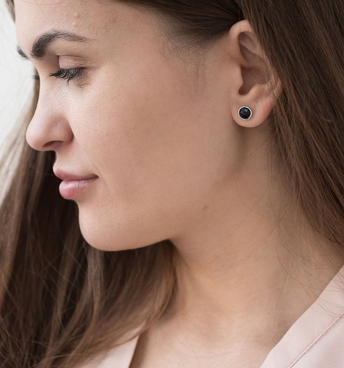 Золоті сережки - пусети (онікс) с06699 від ювелірного магазину Онікс - 1