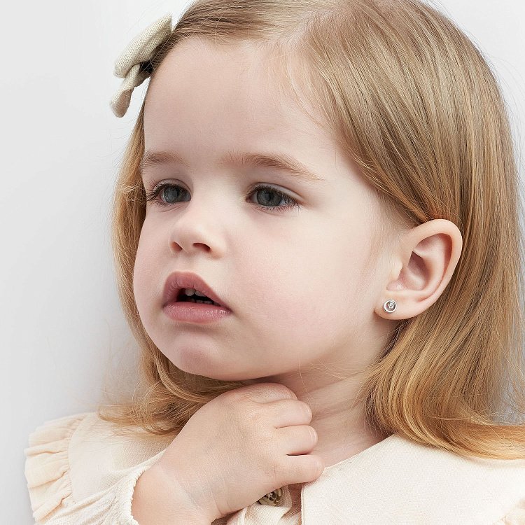 Золоті сережки - пусети з діамантами 31221121 від ювелірного магазину Онікс - 7