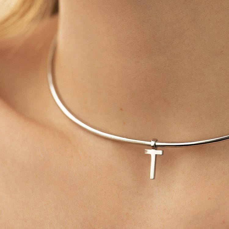 Срібний кулон "Літера Т" (кулон під чокер) 1105Т від ювелірного магазину Онікс