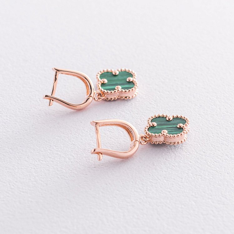 Сережки "Конюшина" в червоному золоті (малахіт) с07374 від ювелірного магазину Онікс - 3