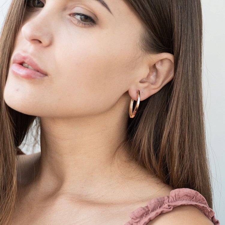 Серьги в красном золоте на английской застежке с06834 от ювелирного магазина Оникс