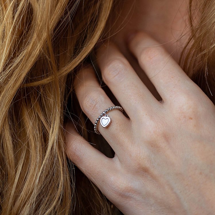 Шариковое золотое кольцо "Сердечко" с перламутром к07952 от ювелирного магазина Оникс - 3