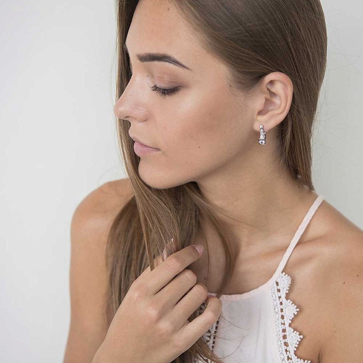 Золоті сережки з фіанітами с04106 від ювелірного магазину Онікс - 3