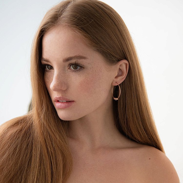 Золоті сережки-кільця з кульками с07784 від ювелірного магазину Онікс - 3