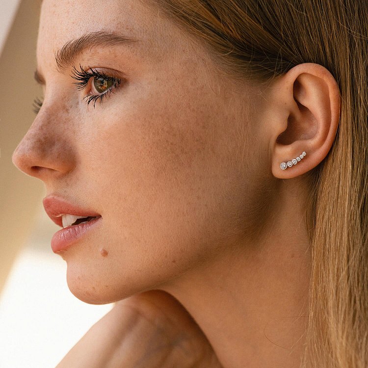 Золоті сережки - пусети з діамантами сб0484м від ювелірного магазину Онікс - 3